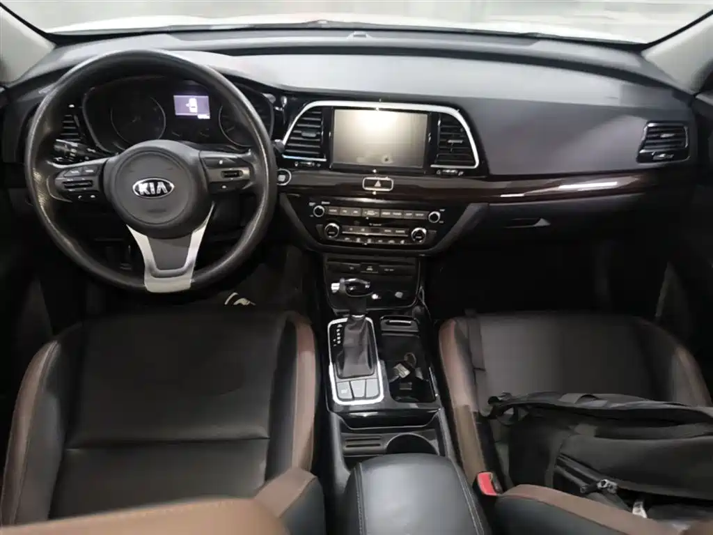 Kia K4 2018 — фото 10