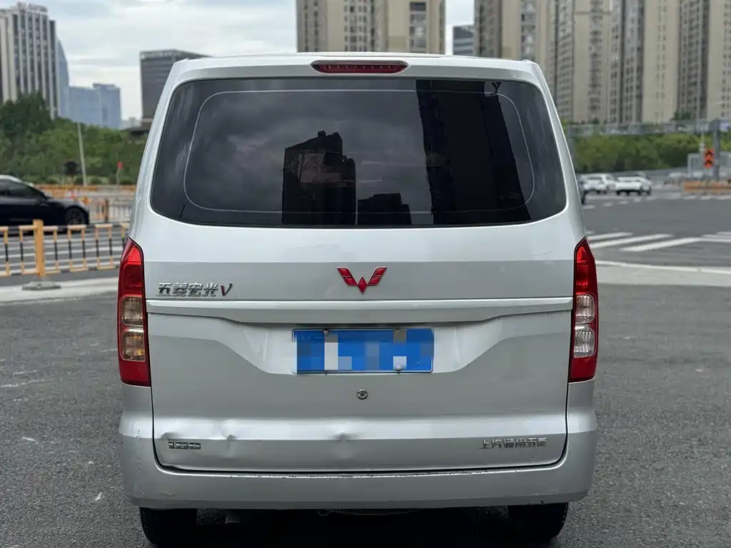 Wuling Hongguang V 2019 — фото 14