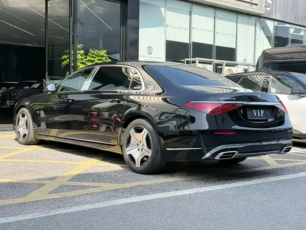 Mercedes-Benz Maybach S-Class 2024
