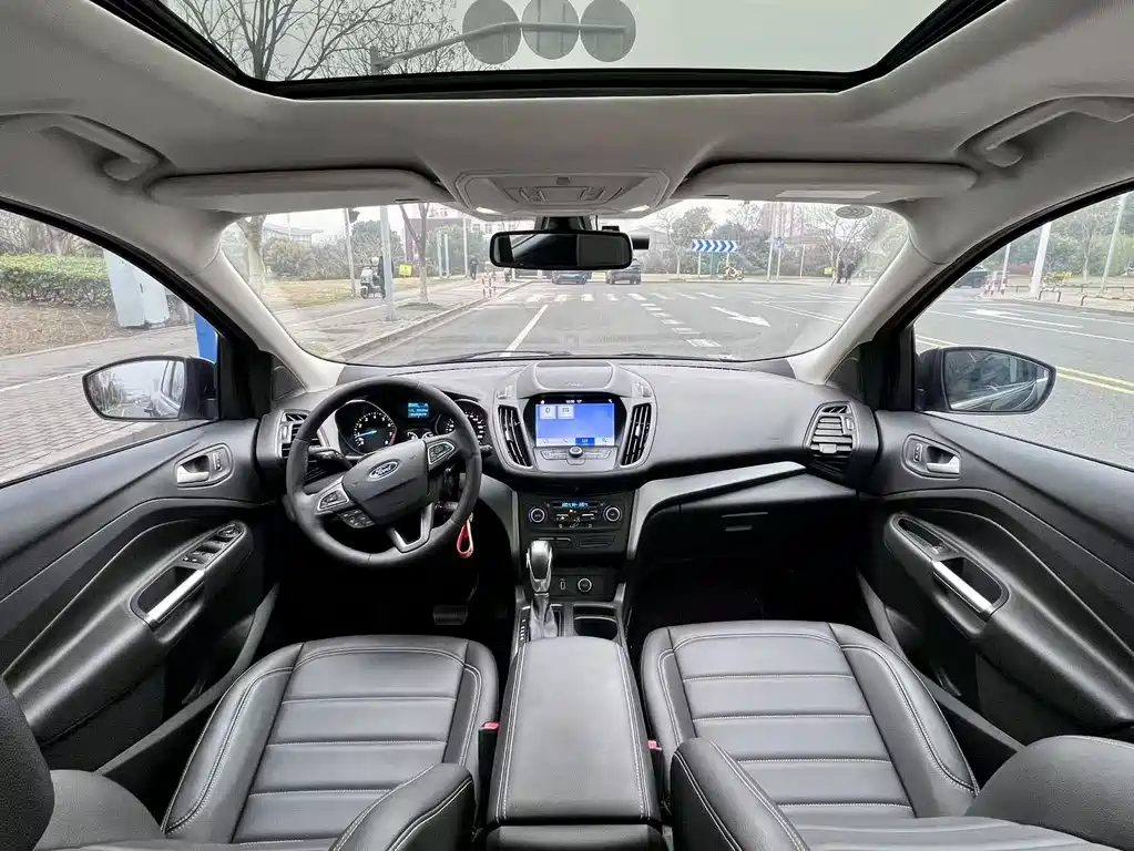 Ford Kuga 2020 — фото 12