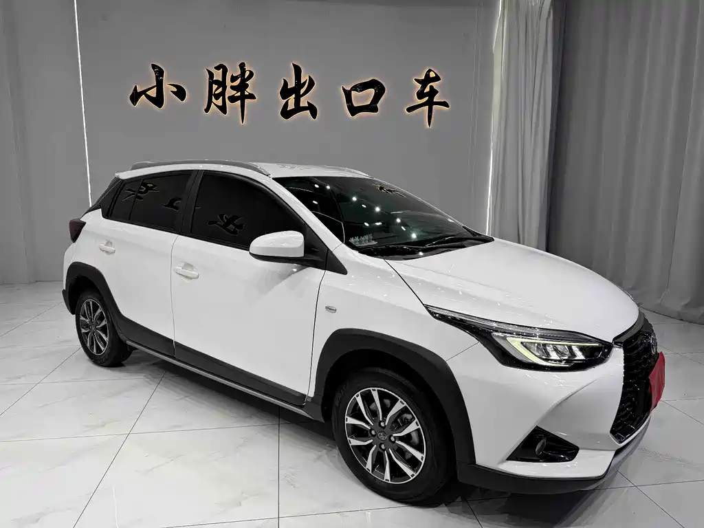 Toyota Yaris L 2022 — фото 3