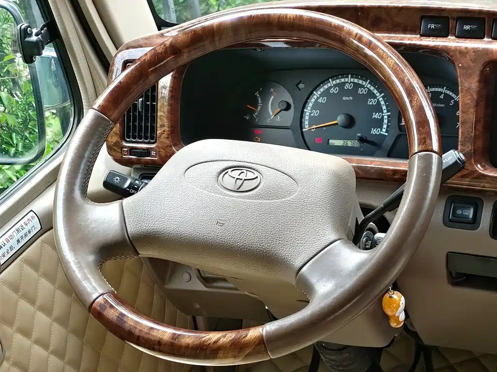 Toyota Coaster 2020 — фото 24