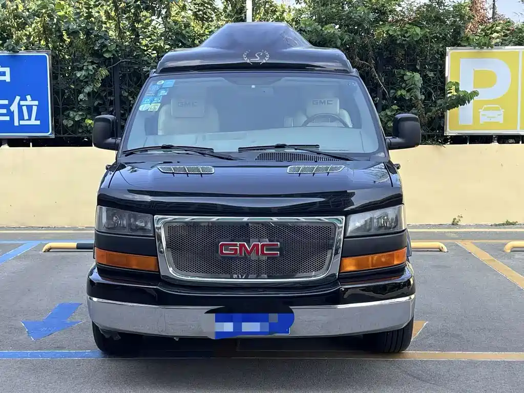 GMC Savana 2010