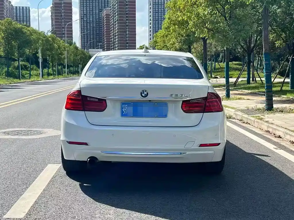 BMW 3 Series 2013 — фото 14