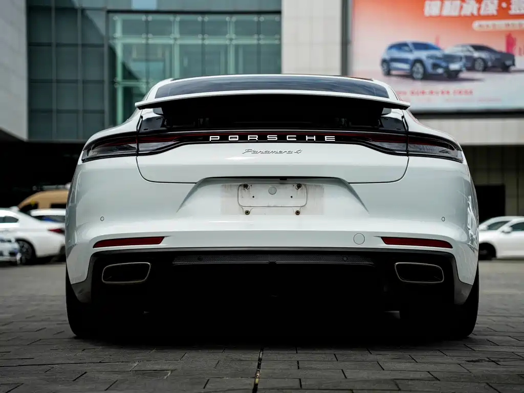 Porsche Panamera 2023 — фото 15