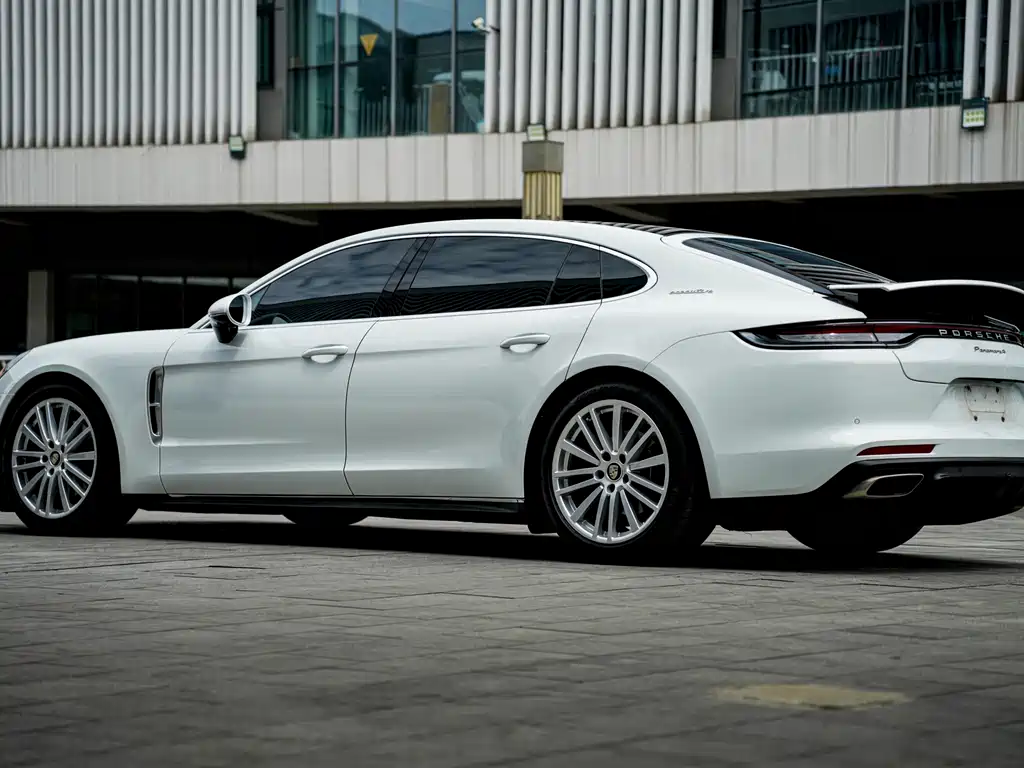 Porsche Panamera 2023 — фото 14