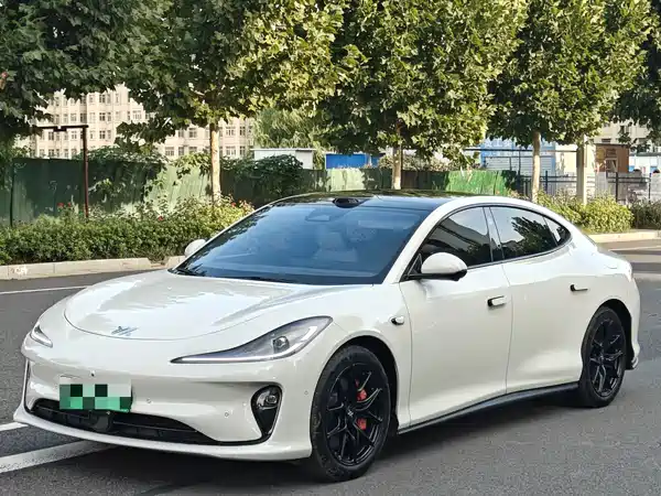 IM Motors L6 2025