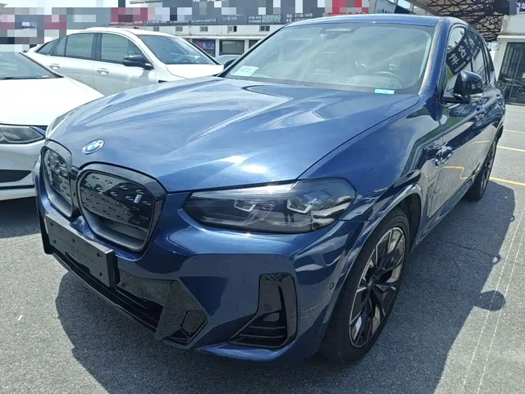 BMW iX3 2021