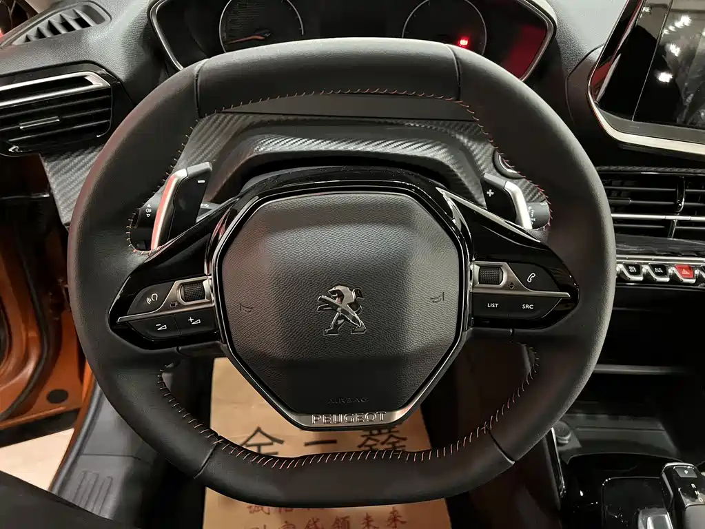 Peugeot 2008 2022 — фото 19