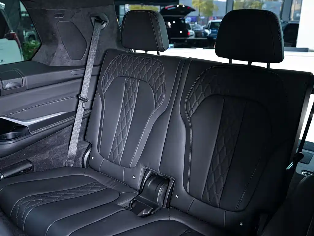 BMW X7 2022 — фото 11