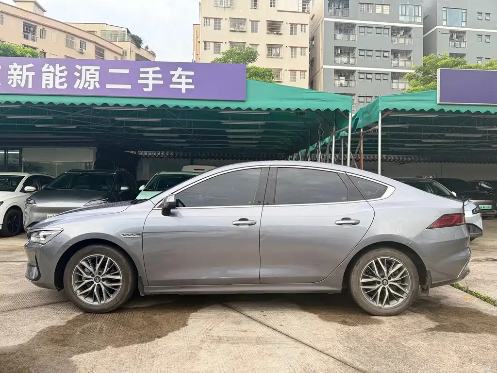 BYD Qin PLUS 2023 — фото 7