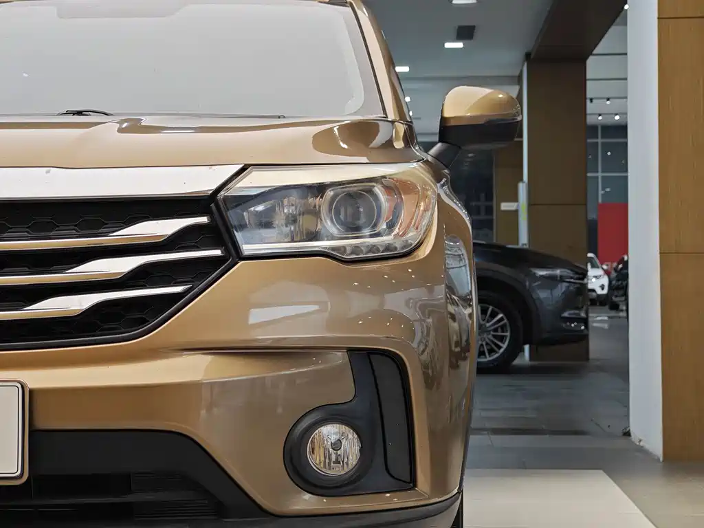 GAC Motor Trumpchi GS4 2015 — фото 2