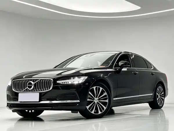 Volvo S90 Plug-In Hybrid 2023
