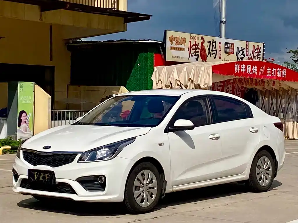 Kia K2 2018 — фото 10