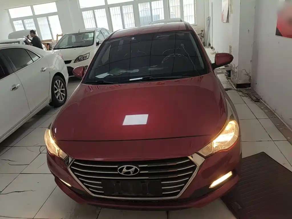 Hyundai Verna 2017