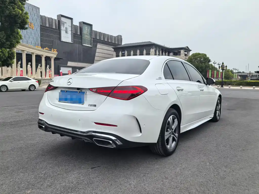 Mercedes-Benz C-Class 2022