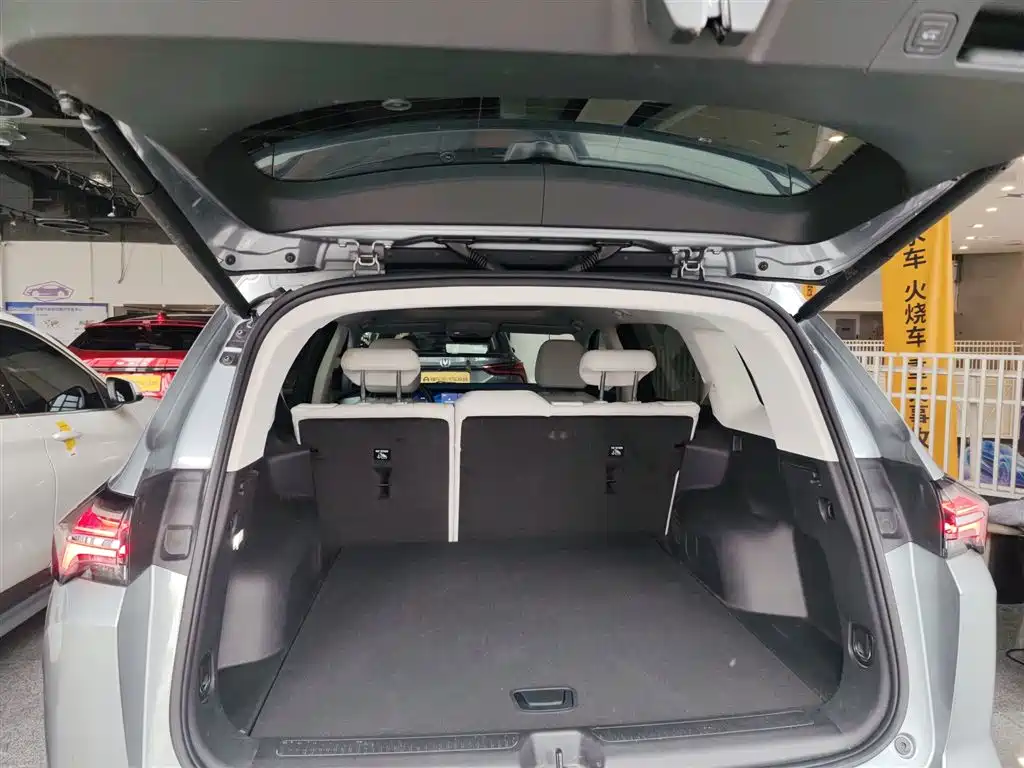 Buick Envision Plus 2025 — фото 15