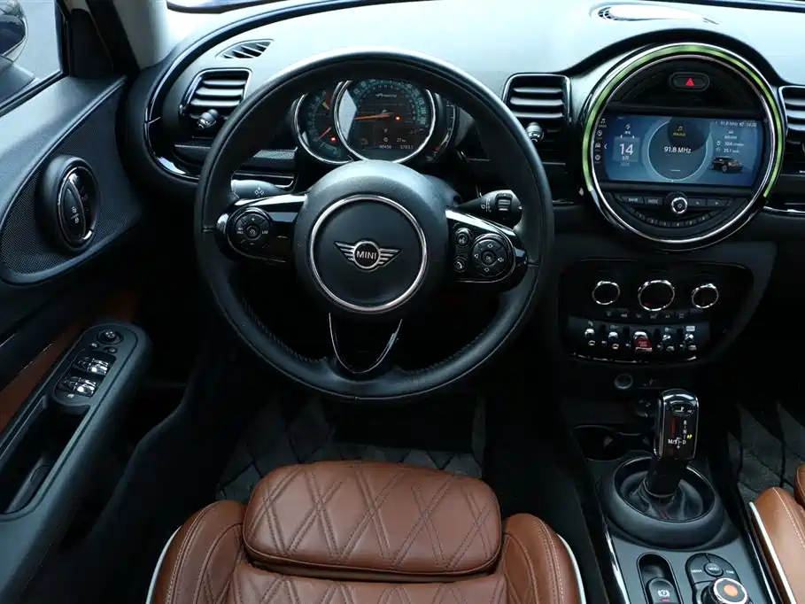 MINI Clubman 2020 — фото 9