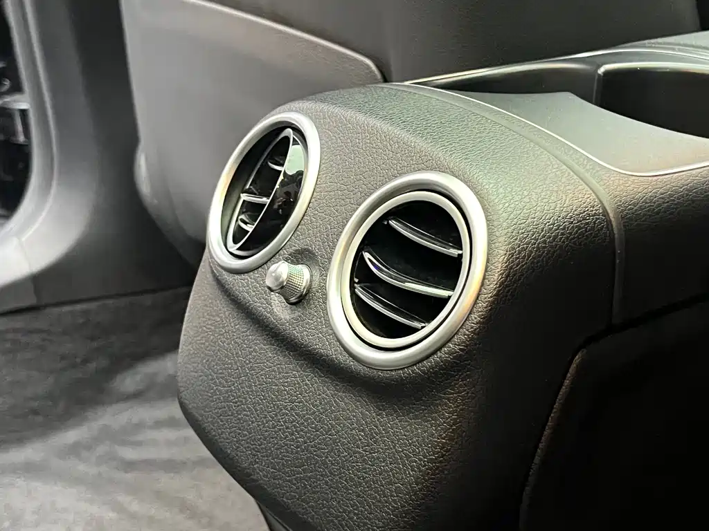 Mercedes-Benz E-Class 2018 — фото 16