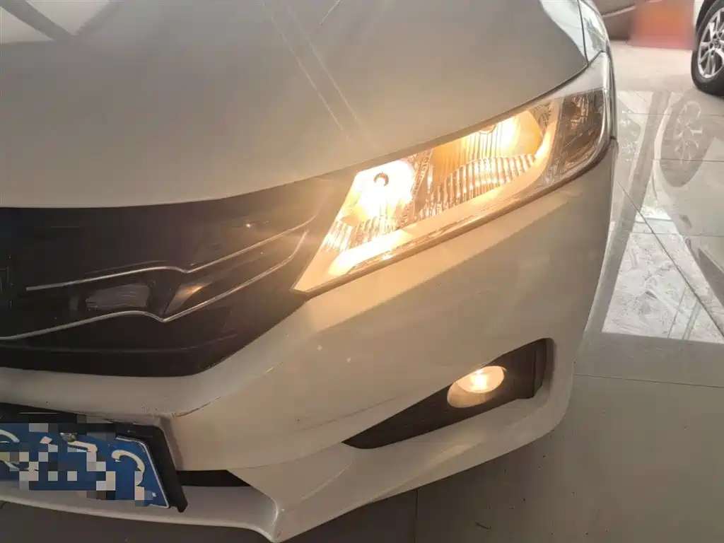 Honda City 2015 — фото 24