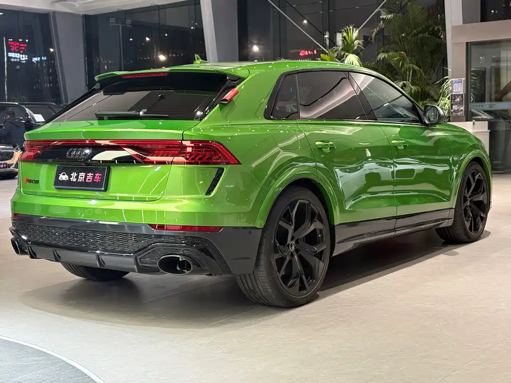 Audi RS Q8 2022 — фото 6