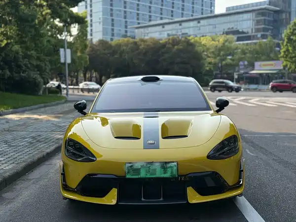 Xiaomi SU7 Ultra 2025