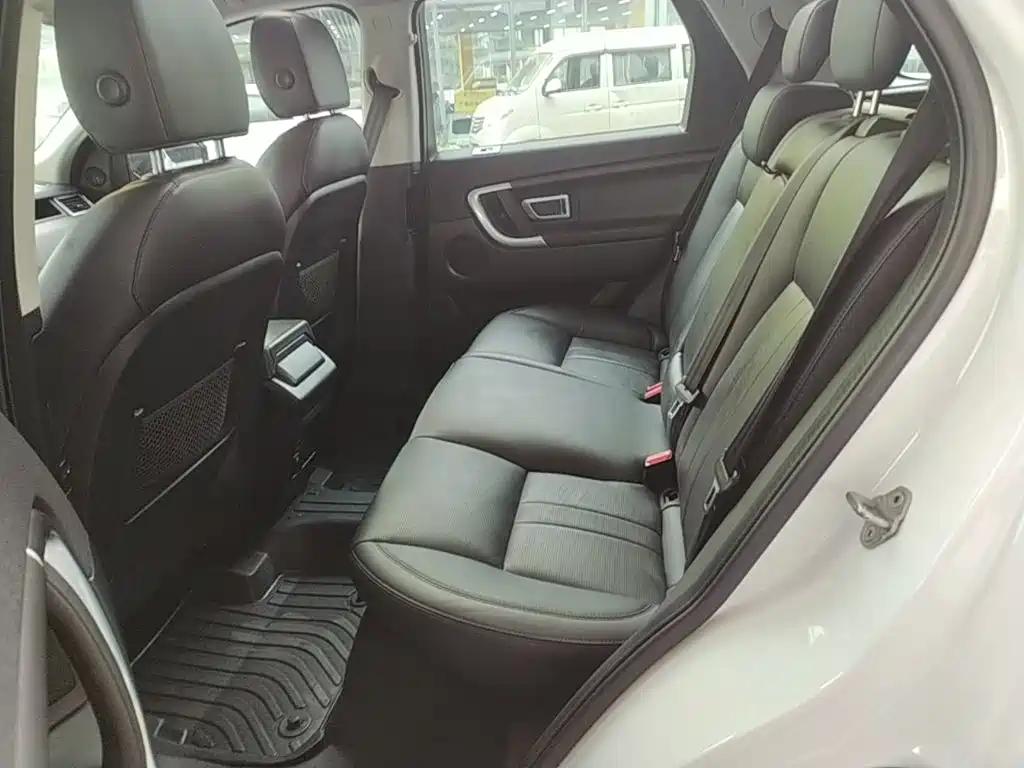 Land Rover Discovery Sport 2018 — фото 17