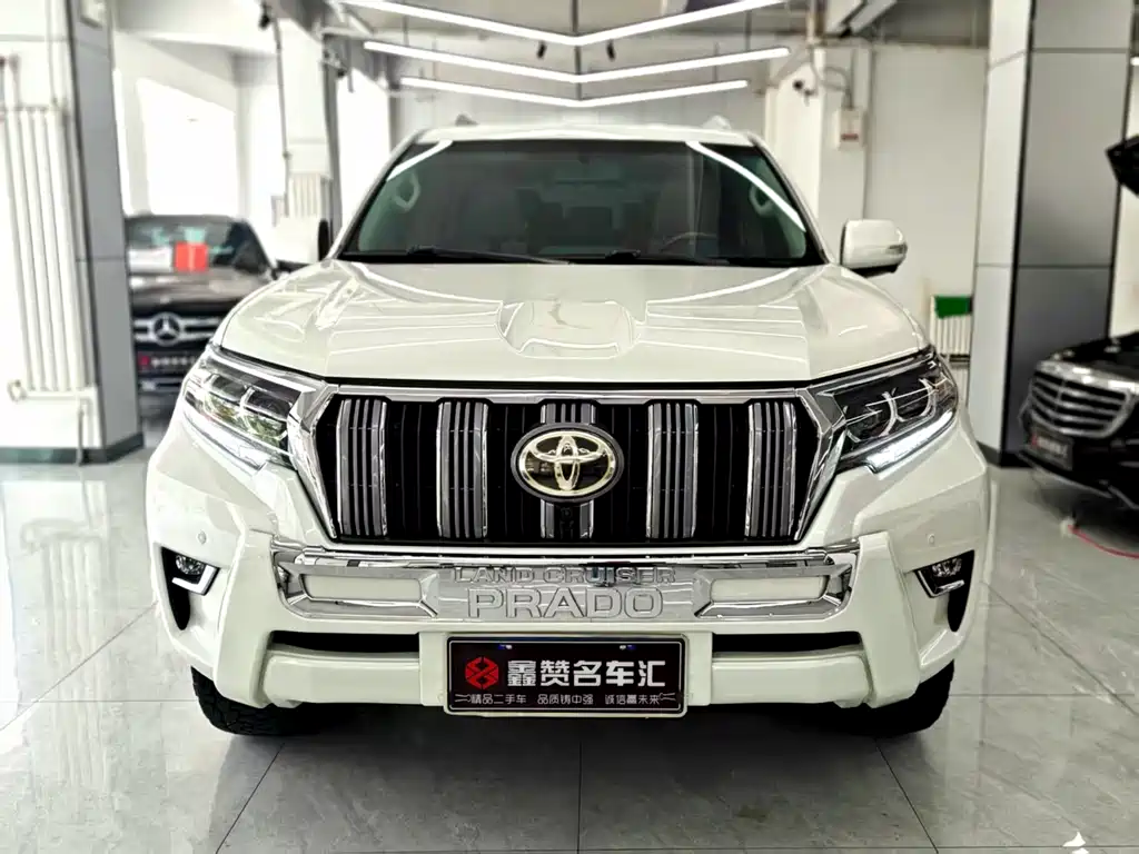Toyota Prado 2023 — фото 2