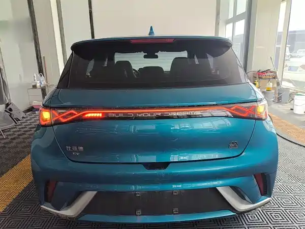 BYD Dolphin 2021