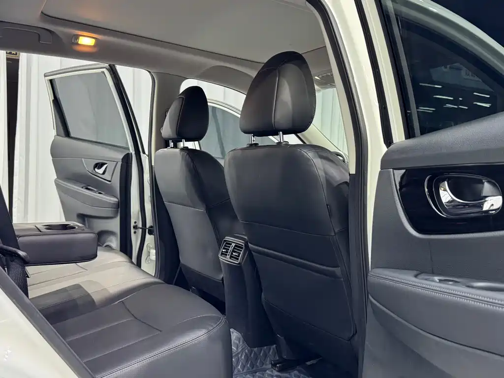 Nissan X-Trail 2023 — фото 13