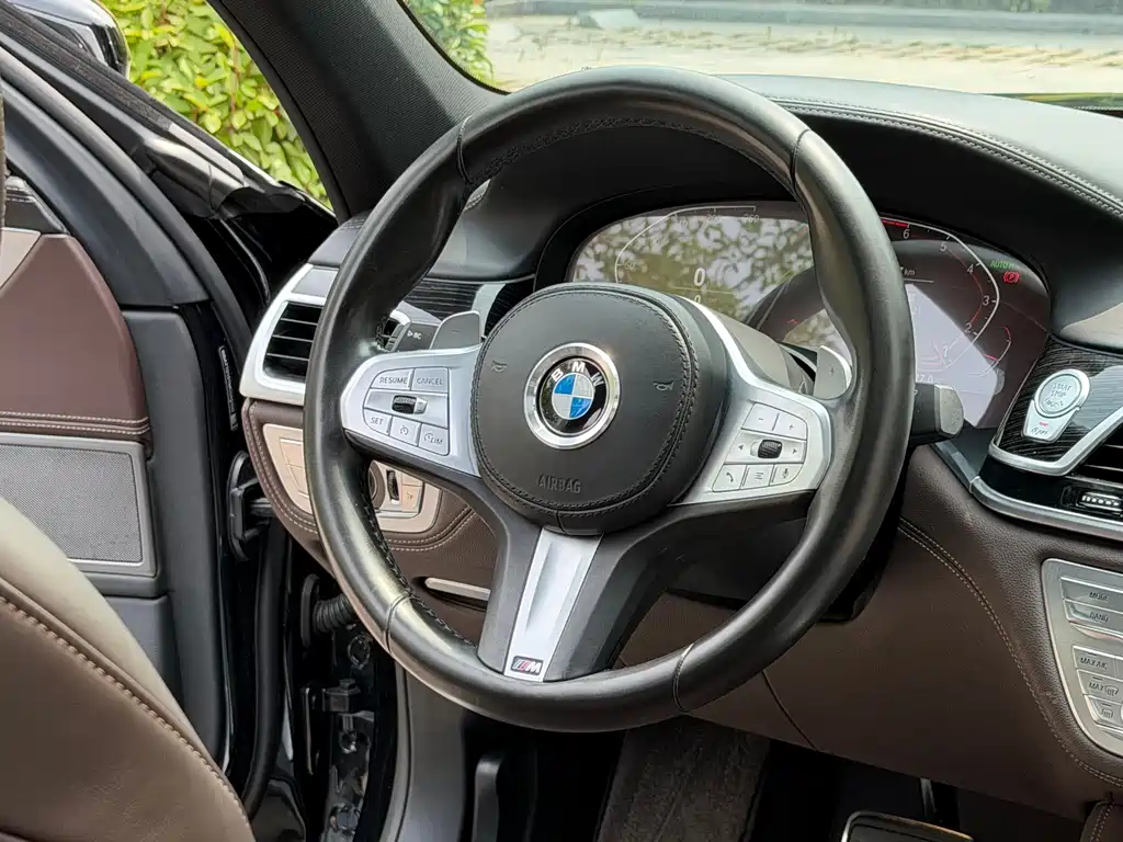 BMW 7 Series 2021 — фото 14