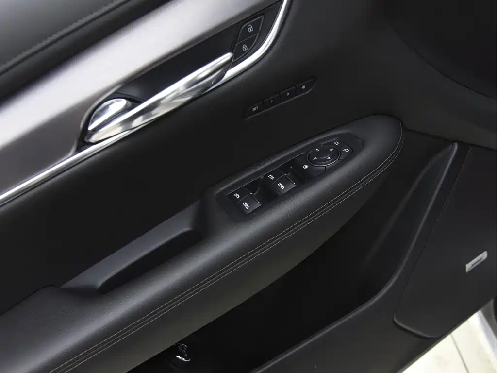 Cadillac XT6 2020 — фото 10