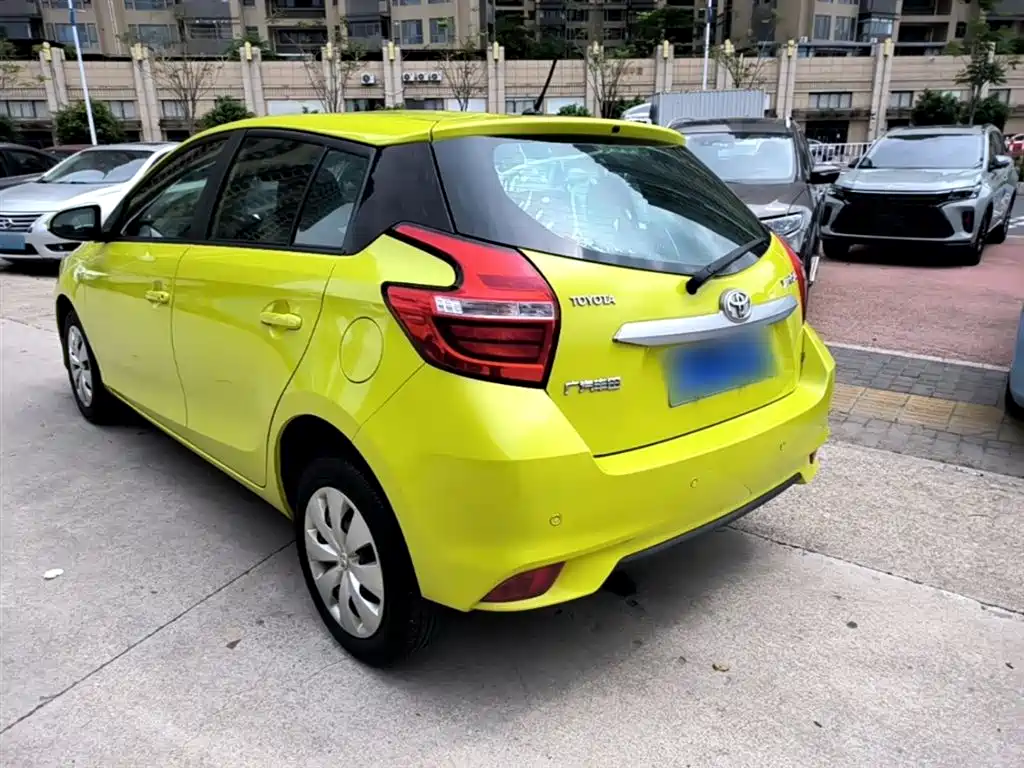 Toyota Yaris L 2018 — фото 5