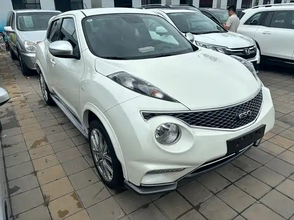 Infiniti ESQ 2018