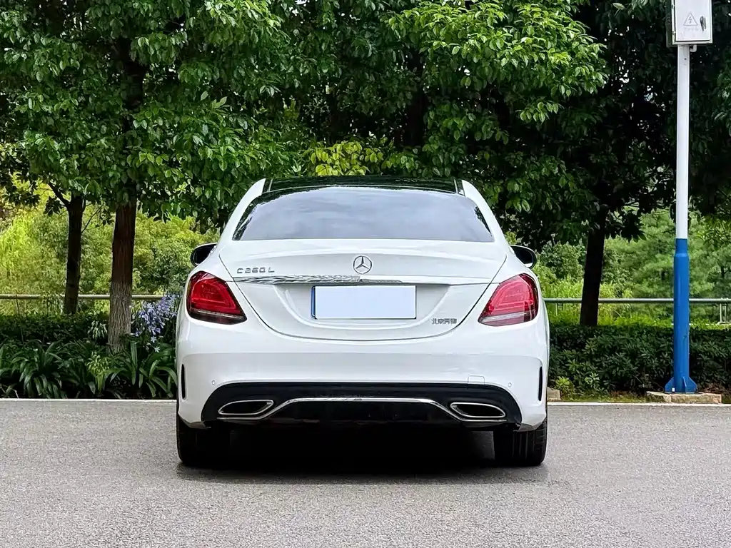 Mercedes-Benz C-Class 2019
