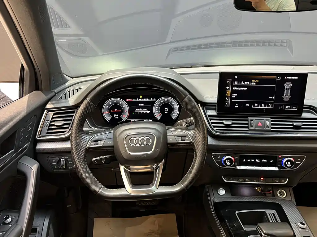 Audi Q5L 2022 — фото 12