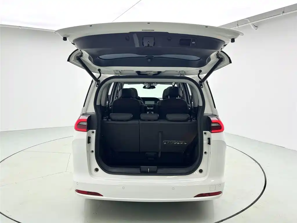 GAC Motor Trumpchi M6 2020 — фото 4