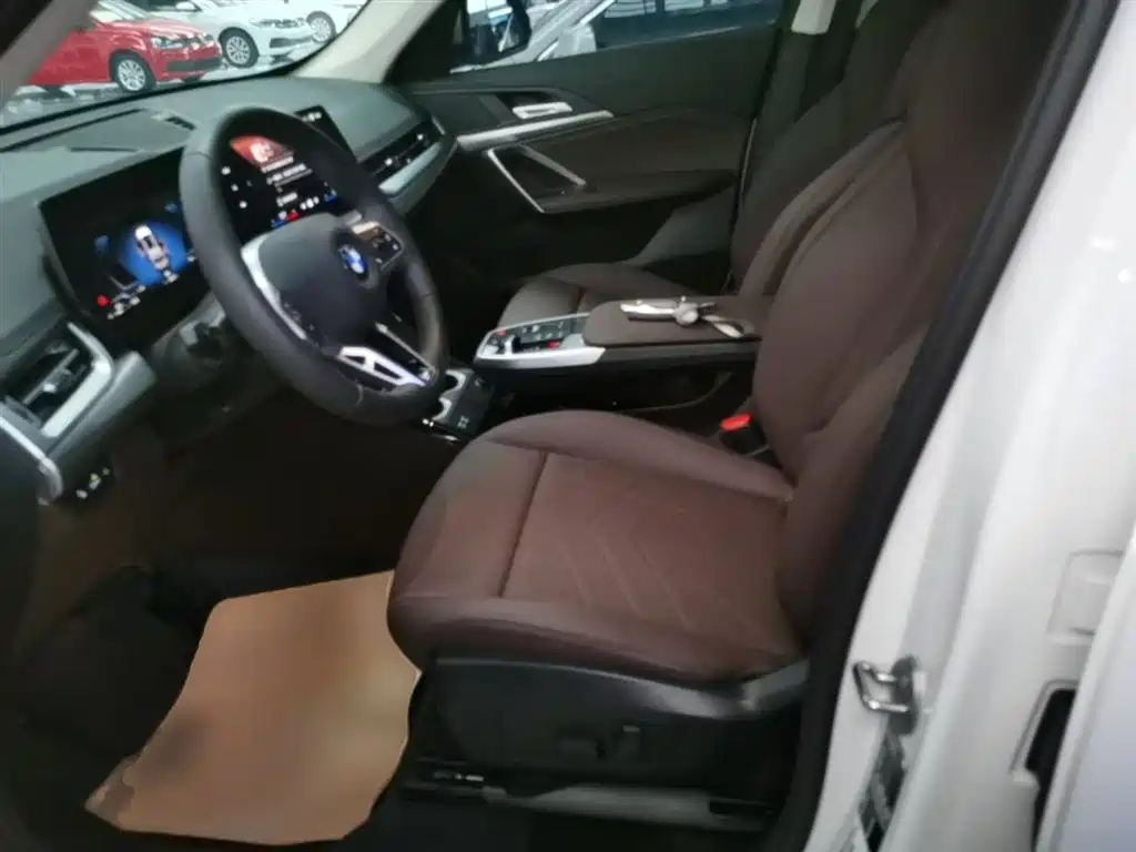 BMW X1 2024 — фото 15