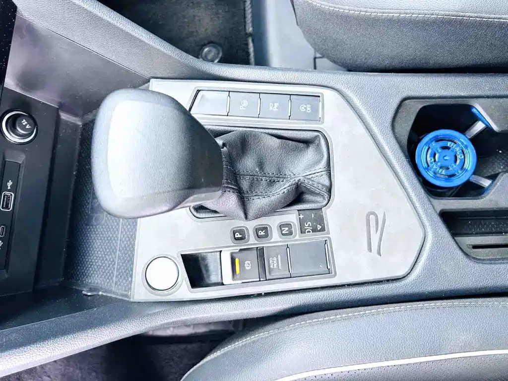 Volkswagen Tiguan L 2023 — фото 11
