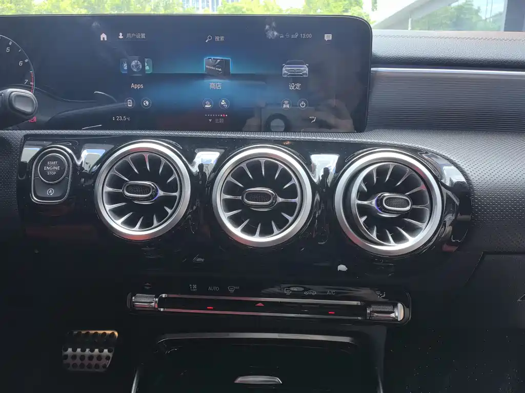 Mercedes-Benz A-Class AMG 2022 — фото 16