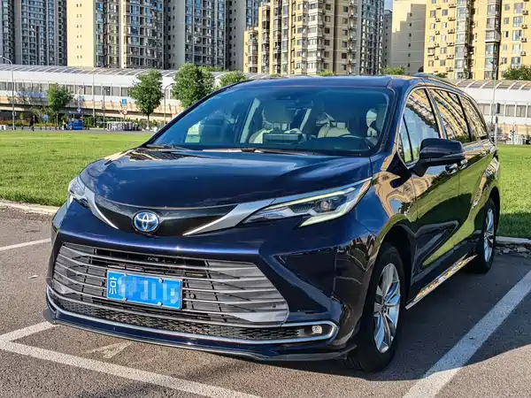 Toyota Sienna 2022