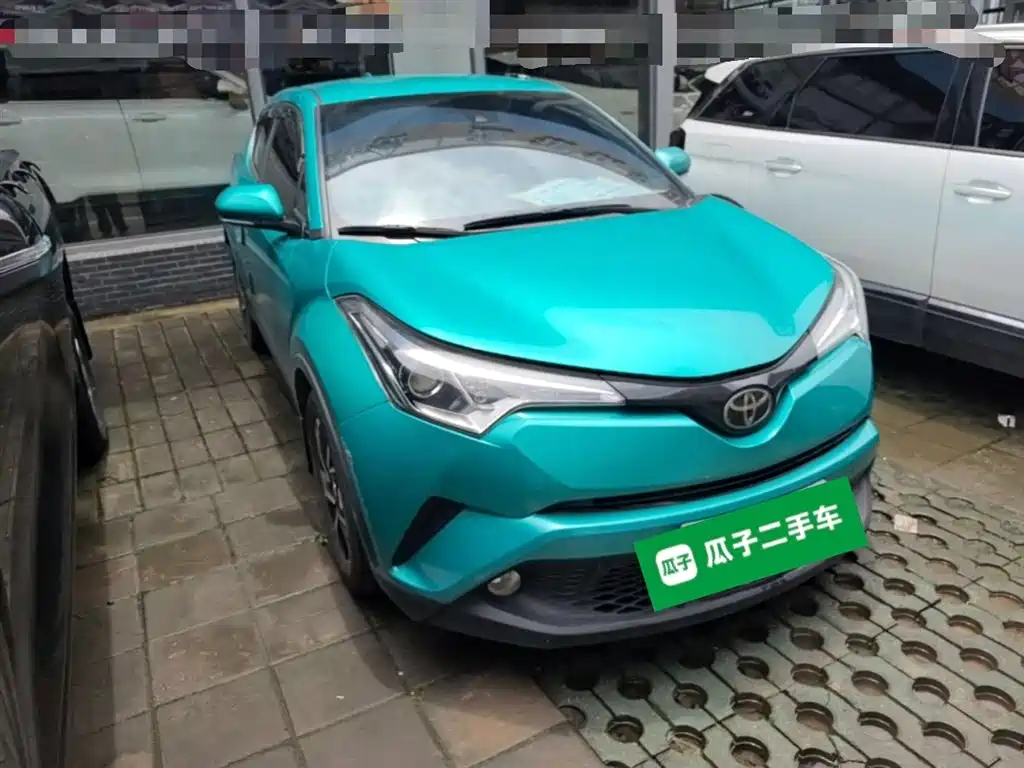 Toyota C-HR 2018 — фото 7