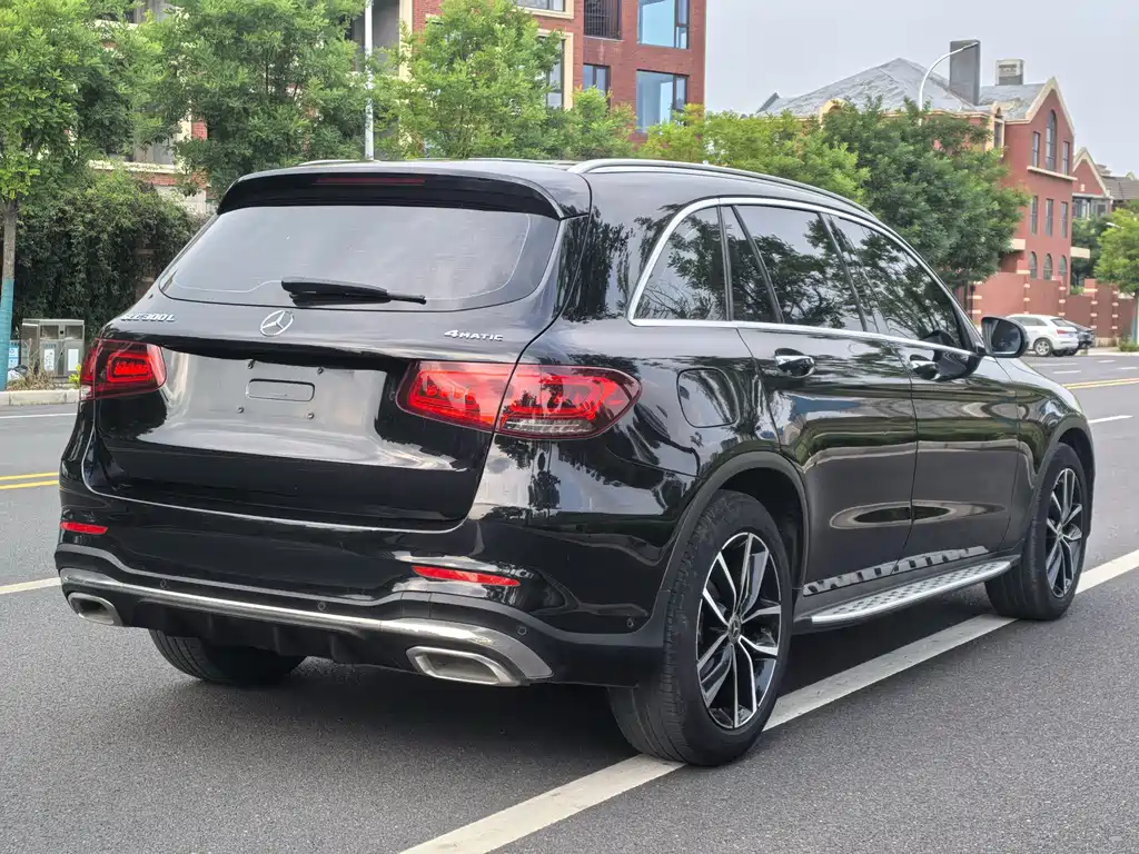 Mercedes-Benz GLC 2021 — фото 22