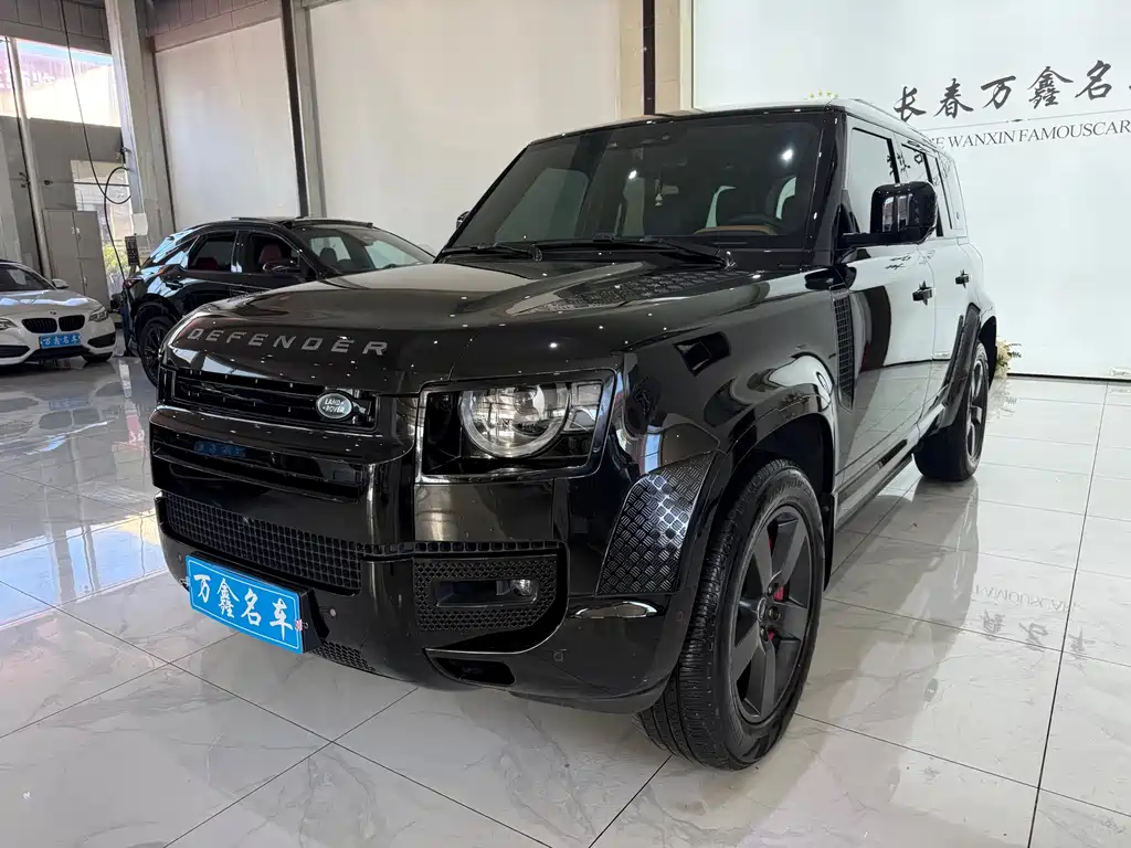 Land Rover Defender 2024 — фото 1
