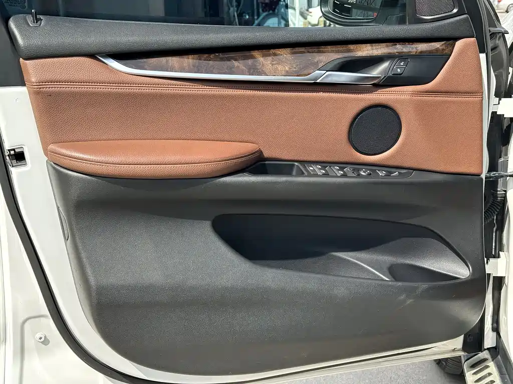 BMW X5 2015 — фото 8