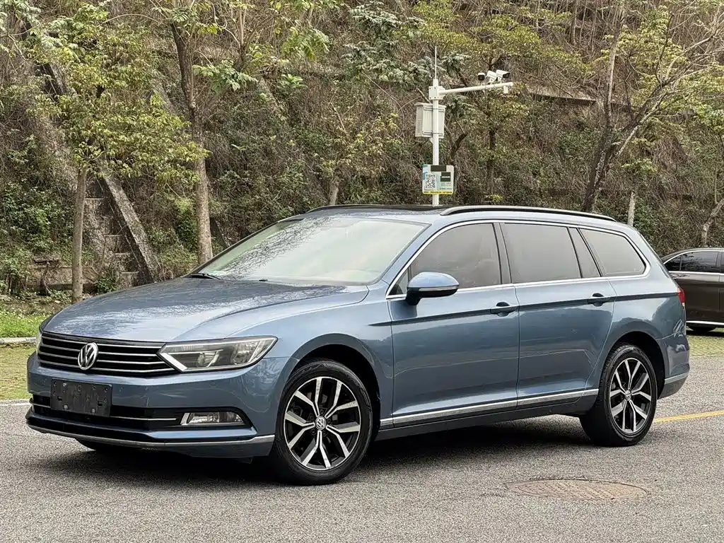 Volkswagen Viloran 2017 — фото 1