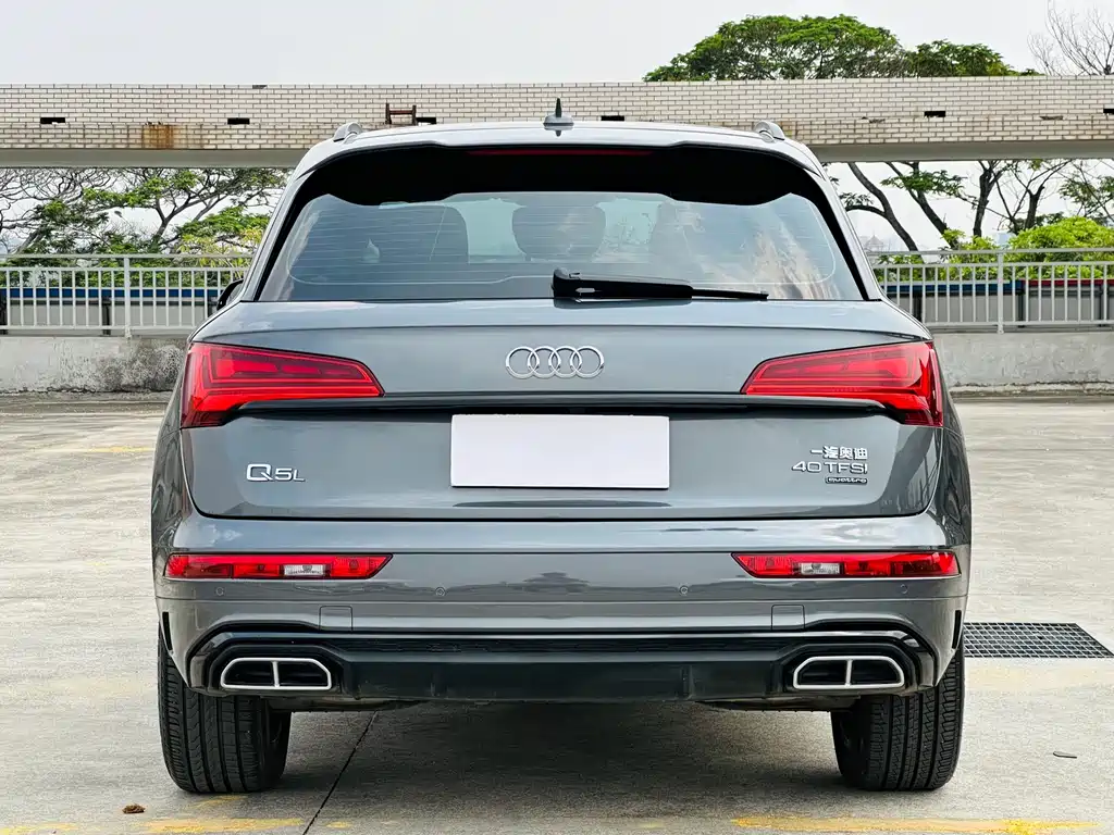 Audi Q5L 2023 — фото 5