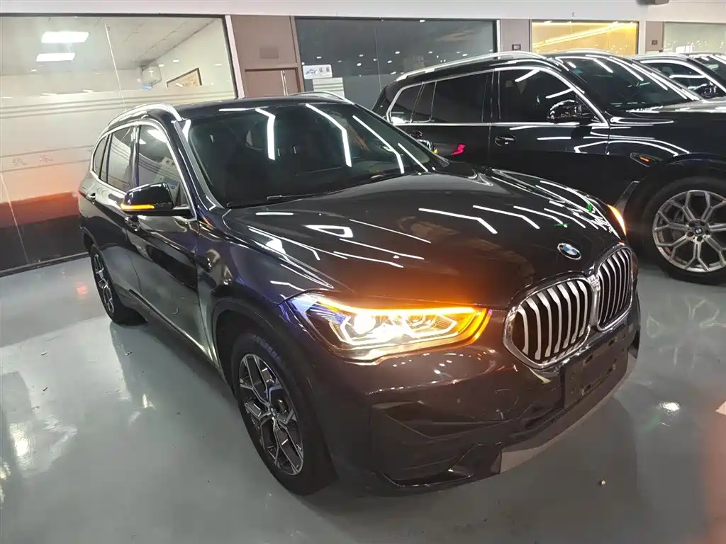 BMW X1 2021 — фото 4