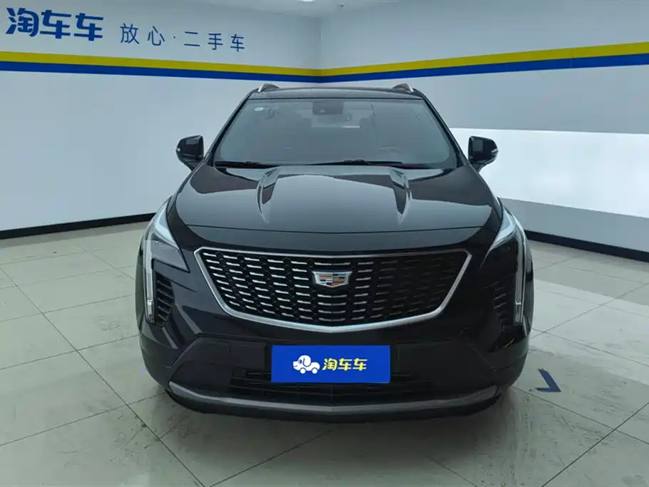 Cadillac XT4 2023 — фото 2
