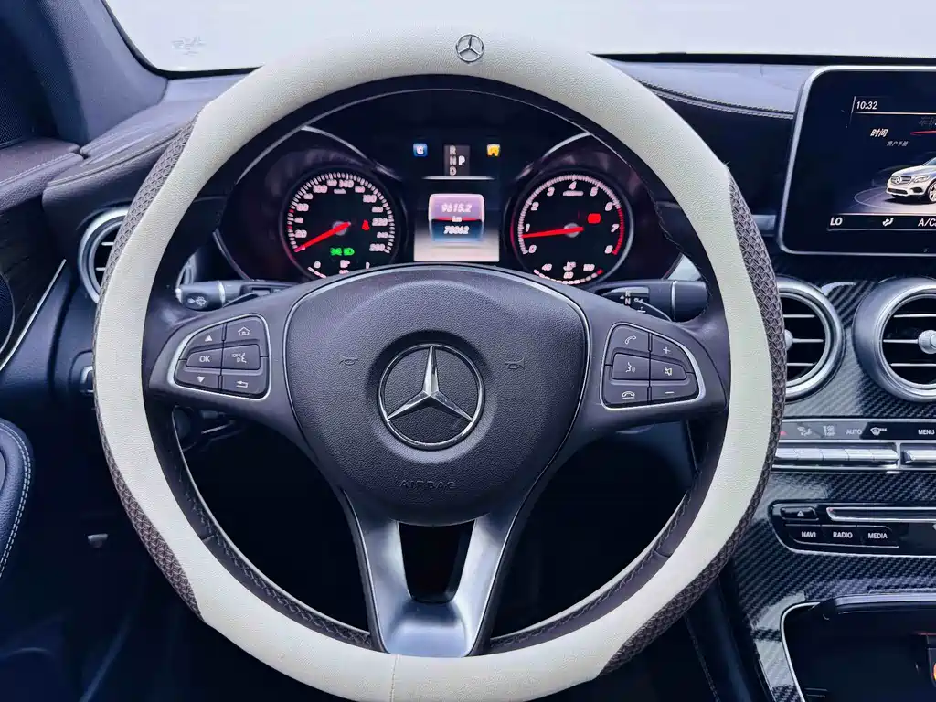 Mercedes-Benz GLC 2018 — фото 10